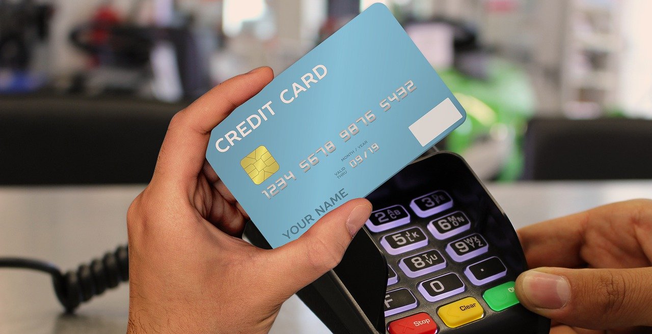 Credit card fraud vs Identity theft